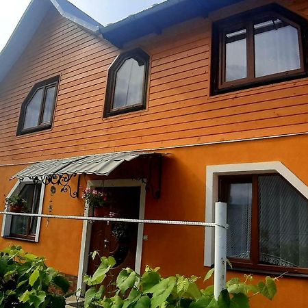Guest House Karpaty Yaremche Dış mekan fotoğraf