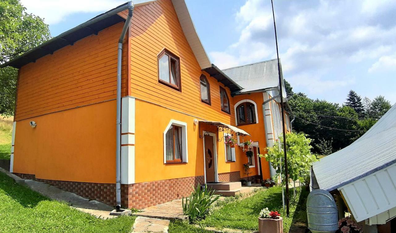 Guest House Karpaty Yaremche Dış mekan fotoğraf